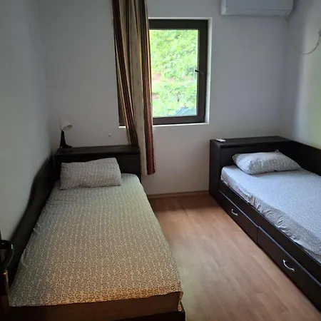 The Byala Escape, Private With Bar & Hot Tub Bjala