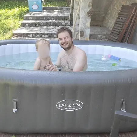 The Byala Escape, Private With Bar & Hot Tub Willa Bjała