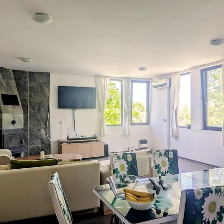 The Byala Escape, Private With Bar & Hot Tub * Bjala