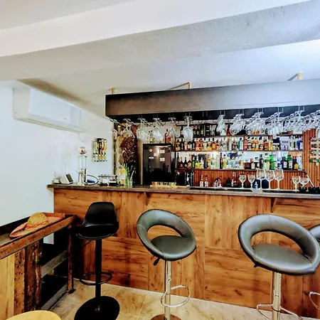 The Byala Escape, Private With Bar & Hot Tub Βίλα