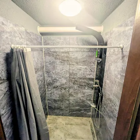 The Byala Escape, Private With Bar & Hot Tub