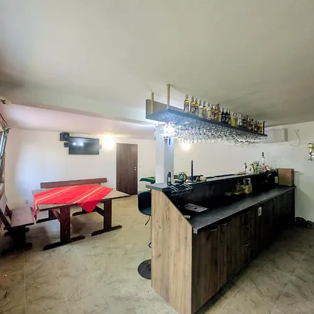 The Byala Escape, Private With Bar & Hot Tub 비알라